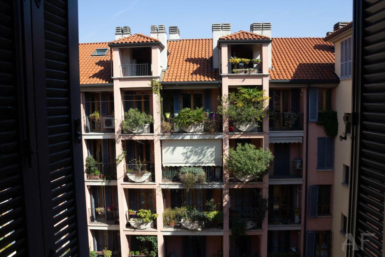 Corso San Gottardo - Darsena Flat Apartman Milánó Kültér fotó