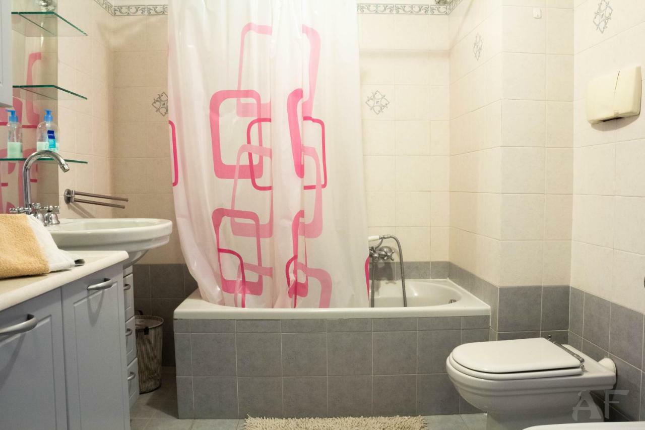 Corso San Gottardo - Darsena Flat Apartman Milánó Kültér fotó